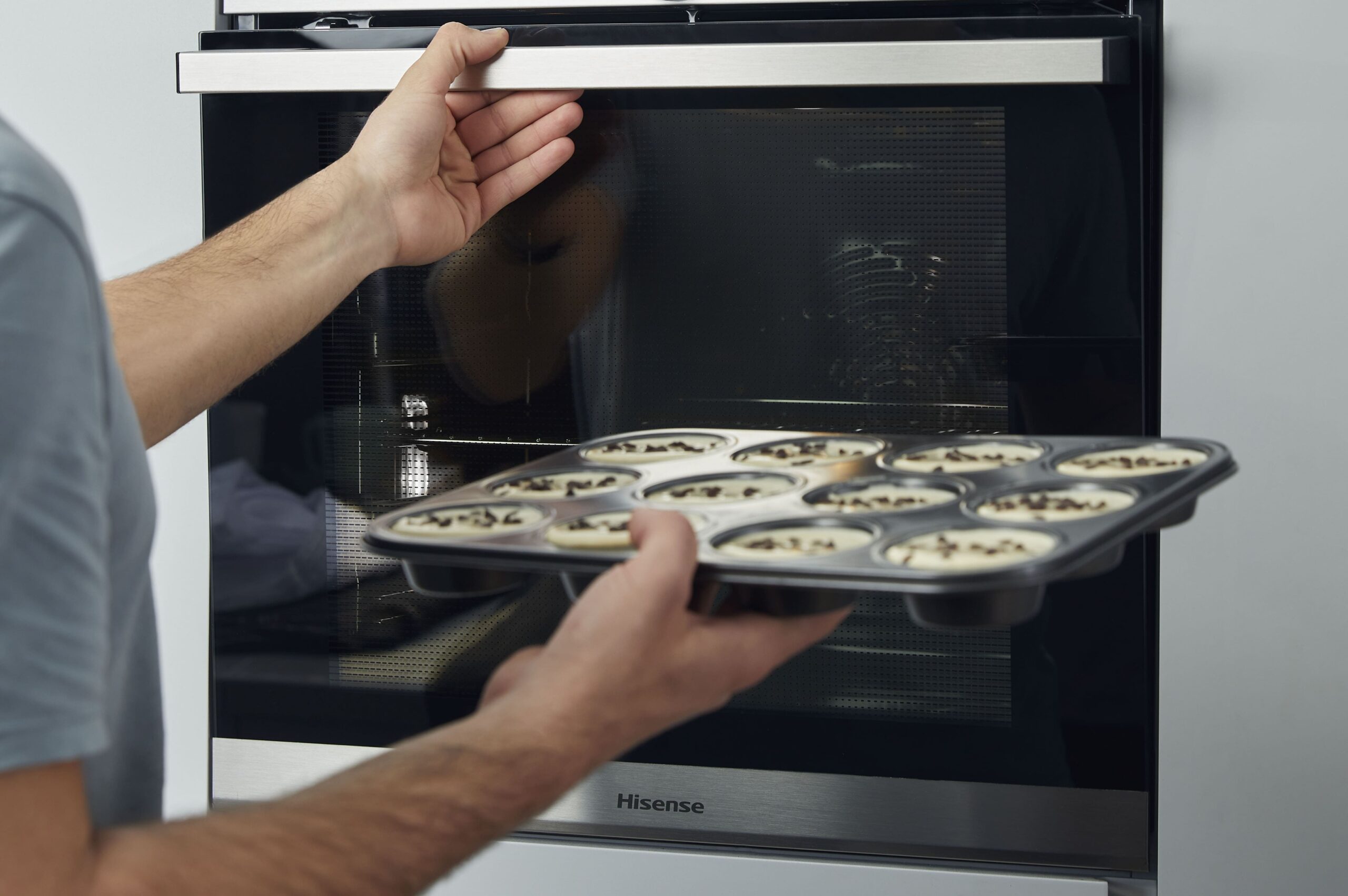 Hisense BI64213PX - Horno Multifunción Limpieza Pirolítica 77L