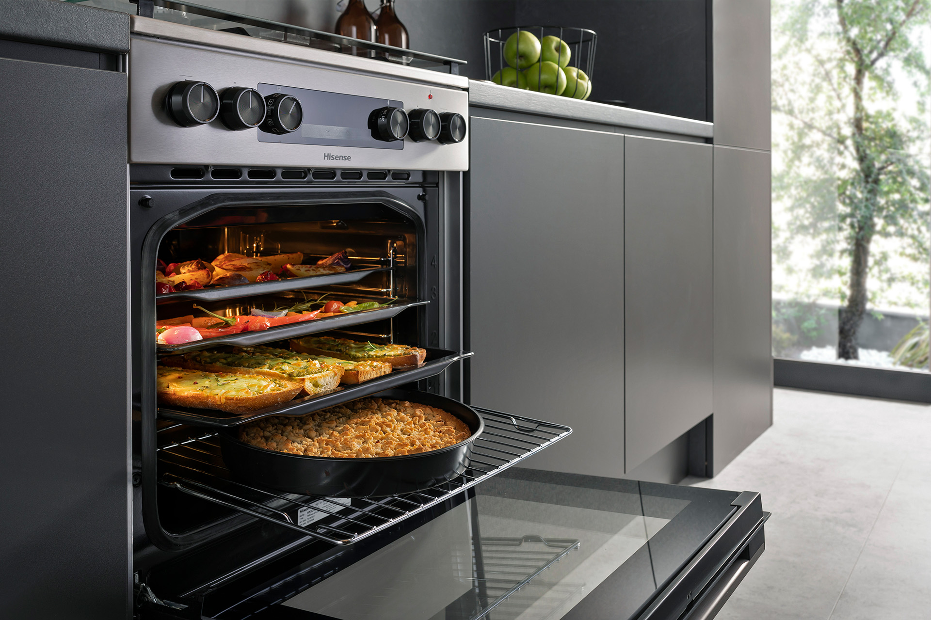 Hisense BI64211AX- Horno Multifunción, Even Bake 77L, Cocción Simultánea  x5, Cocción Congelados, Modo Grill/Pizza, Esmalte Fácil Limpieza, Puerta  Extraíble : : Grandes electrodomésticos